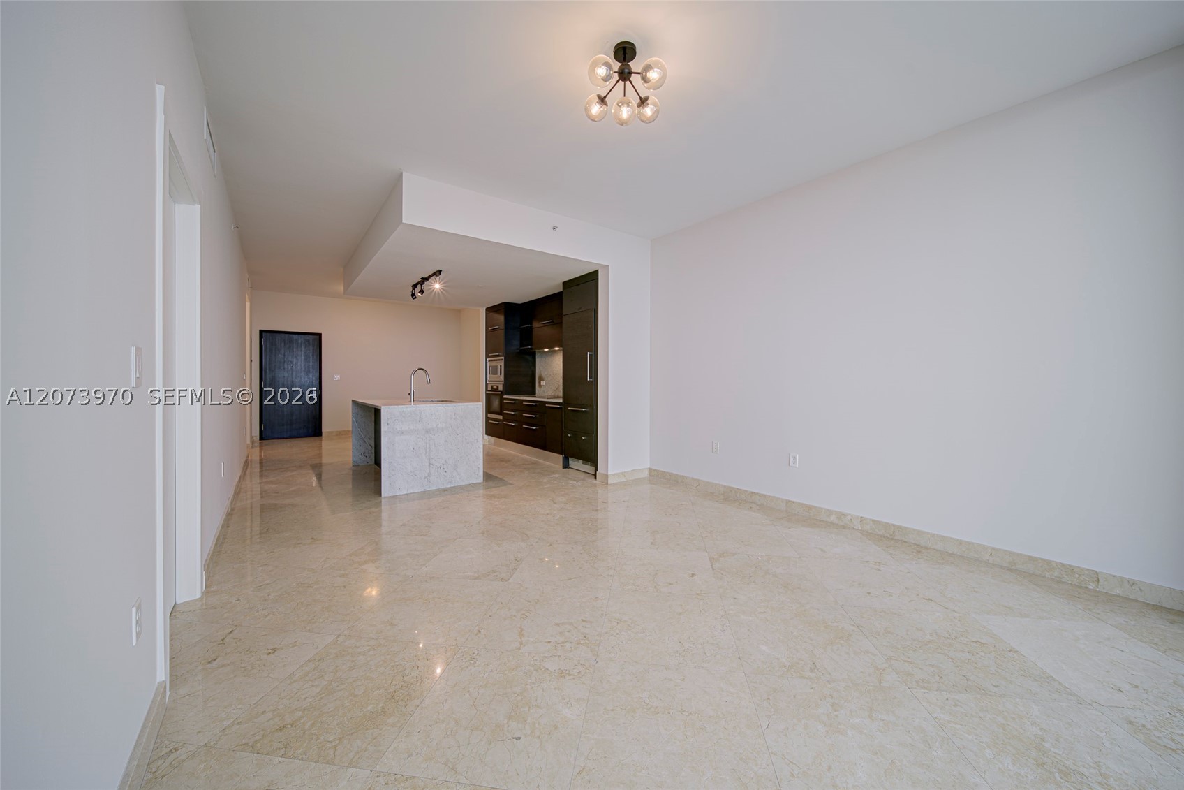 900 Biscayne Blvd #5203, Miami FL 33132