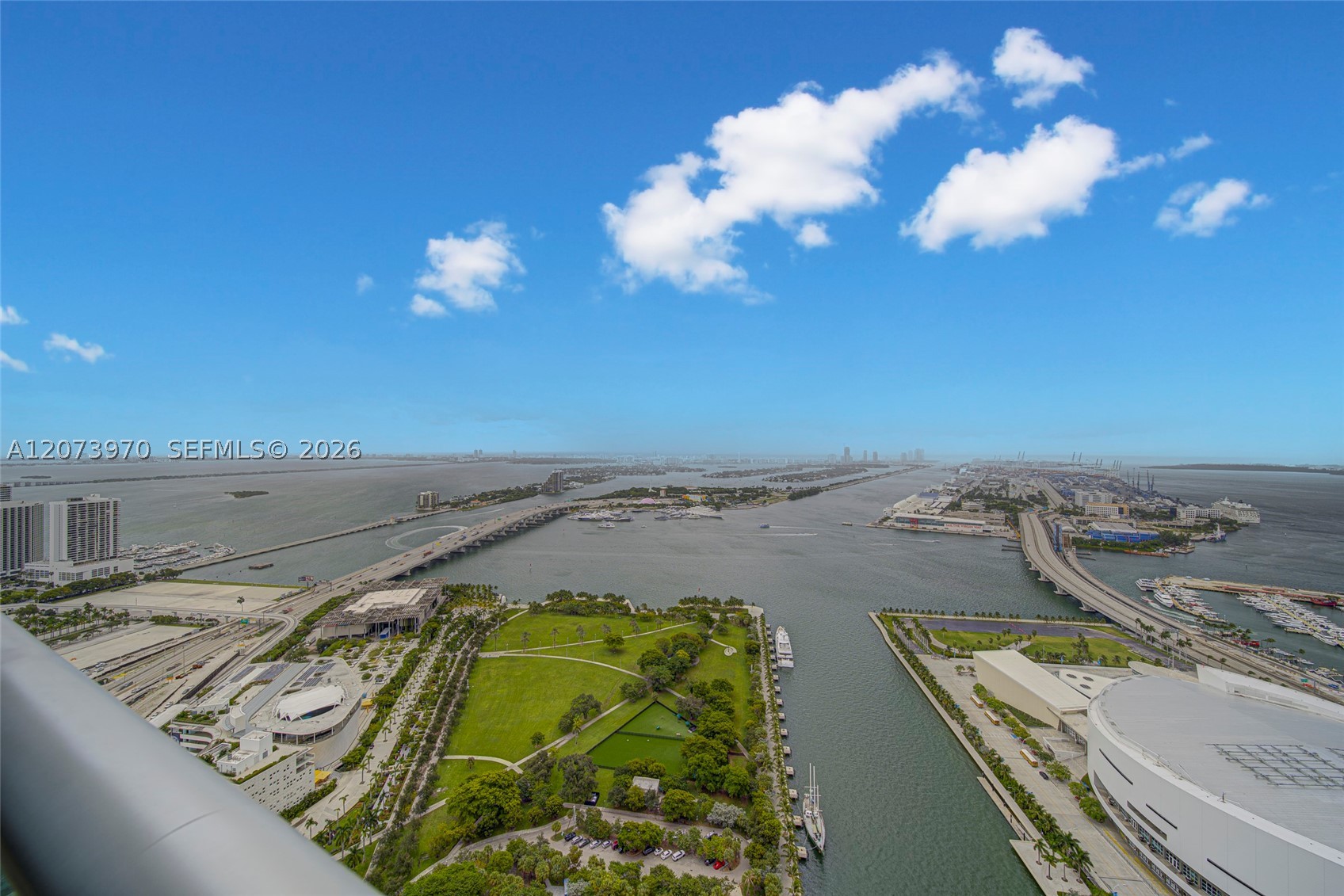 900 Biscayne Blvd #5203, Miami FL 33132