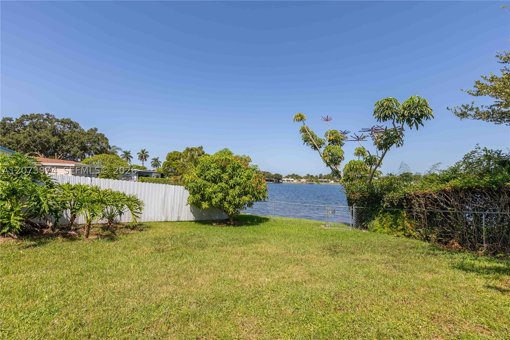 1900 NW 82nd Ter, Pembroke Pines FL 33024