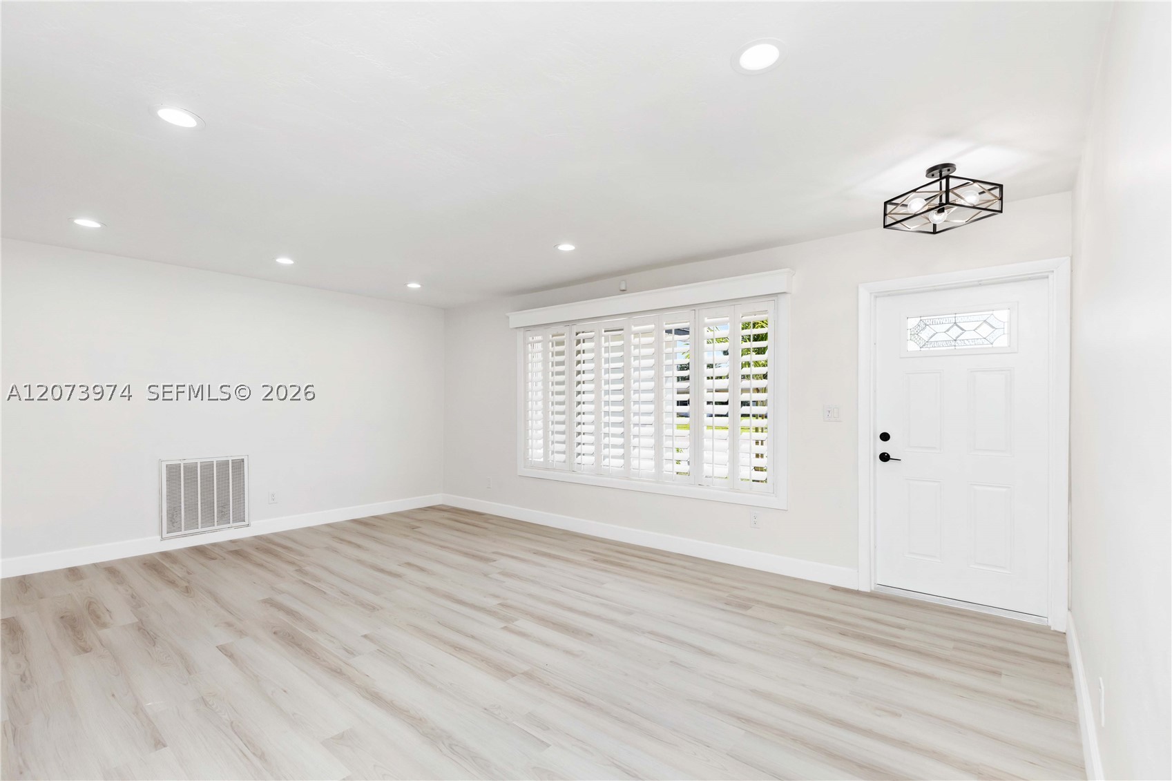 1900 NW 82nd Ter, Pembroke Pines FL 33024