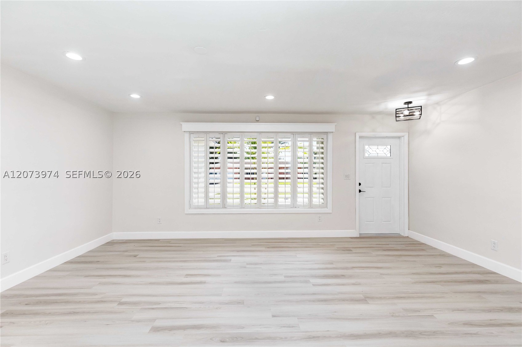 1900 NW 82nd Ter, Pembroke Pines FL 33024