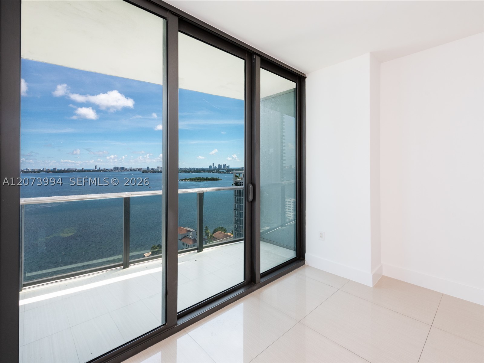 460 NE 28th St #2202, Miami FL 33137
