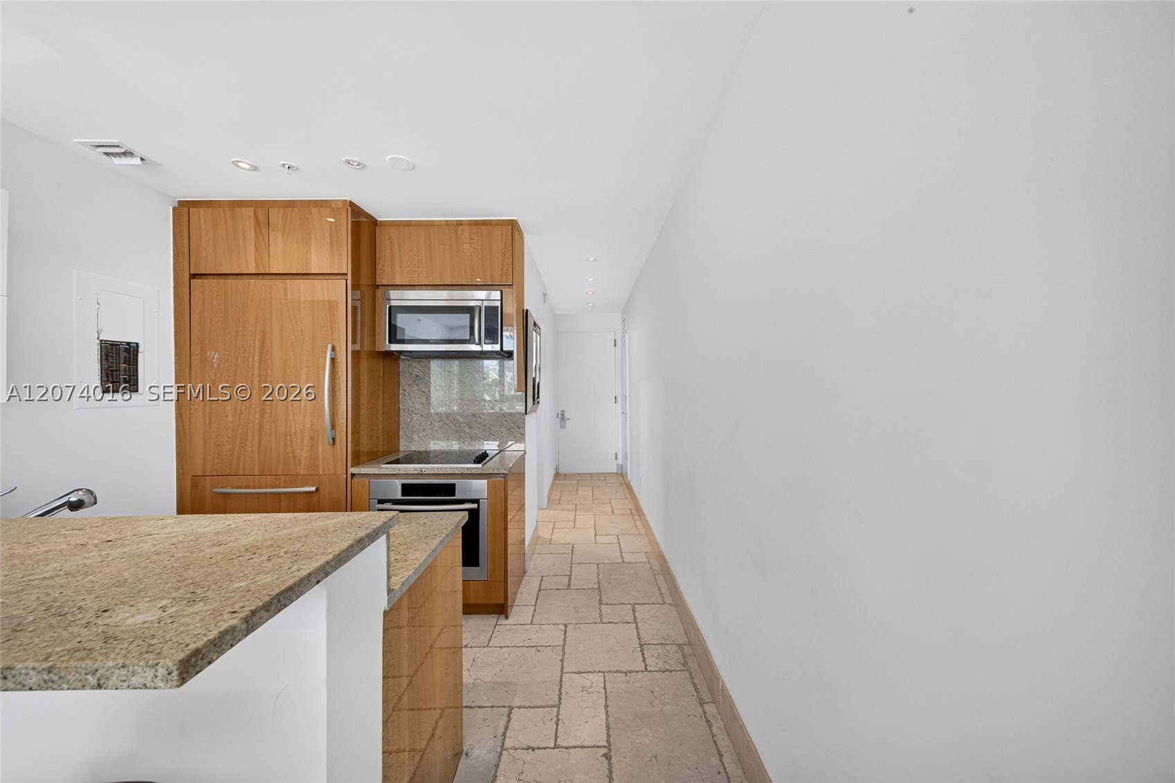 50 S Pointe Dr #504, Miami Beach FL 33139