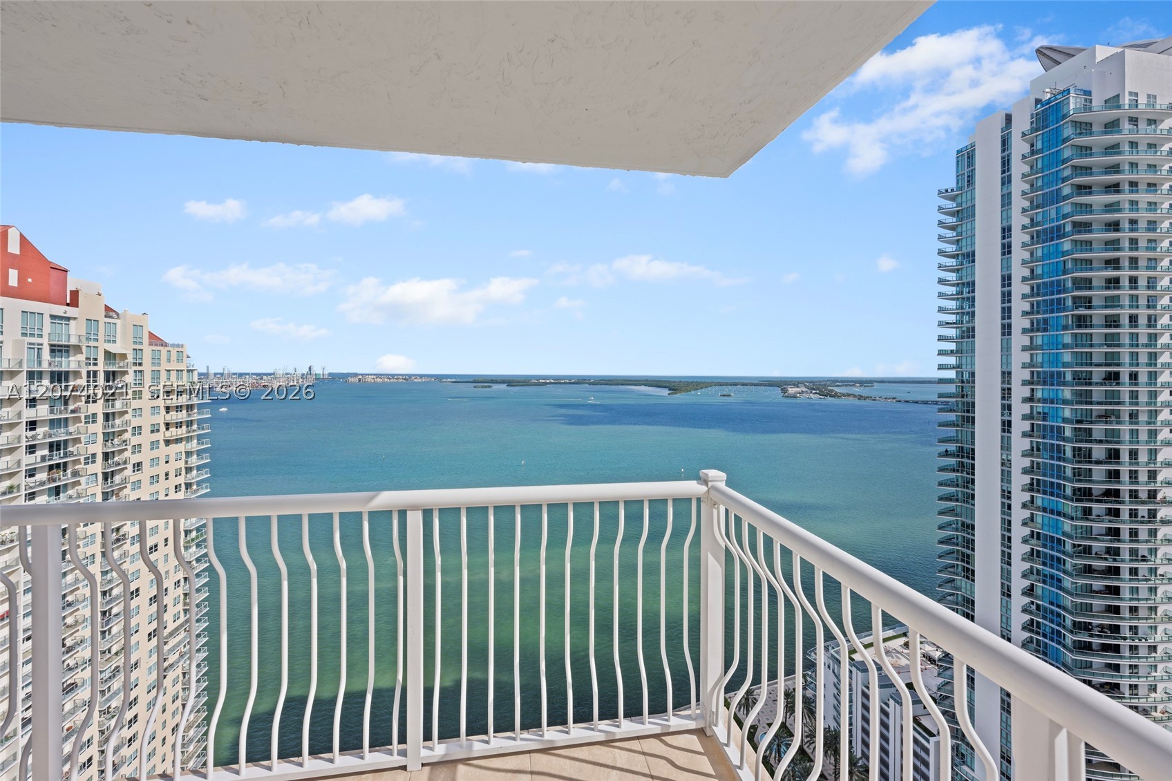 1200 Brickell Bay Dr #3701, Miami FL 33131