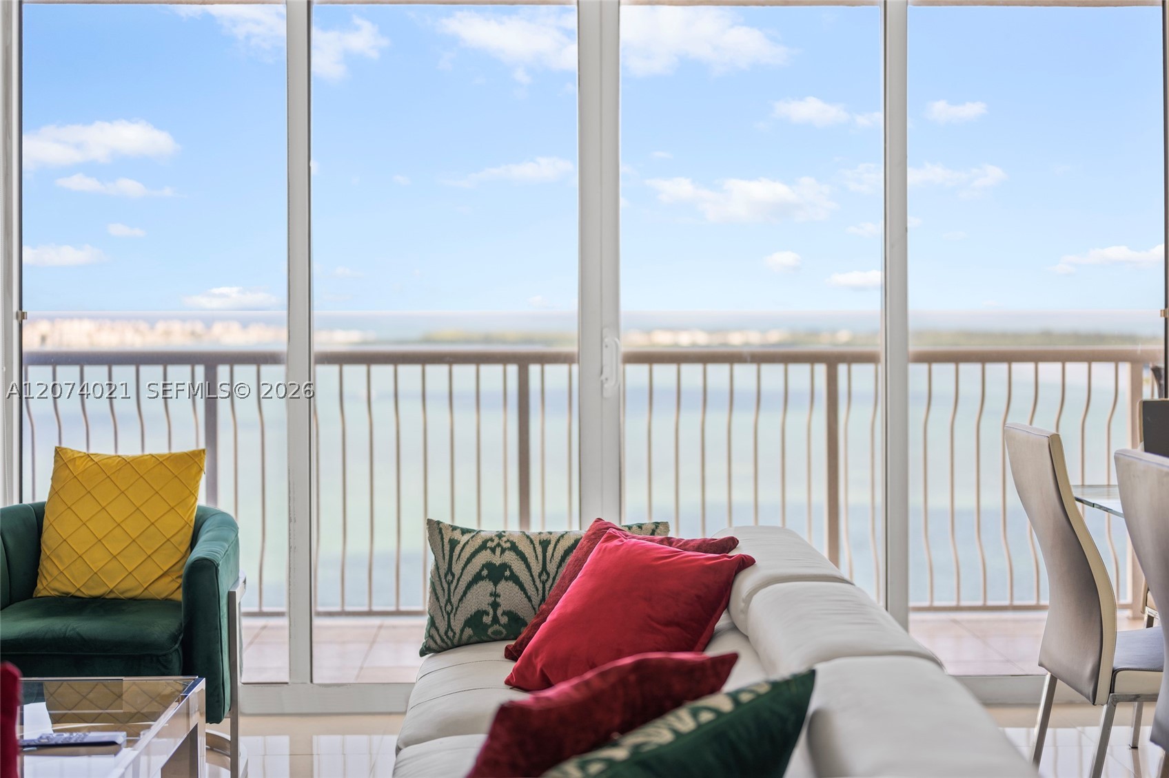 1200 Brickell Bay Dr #3701, Miami FL 33131