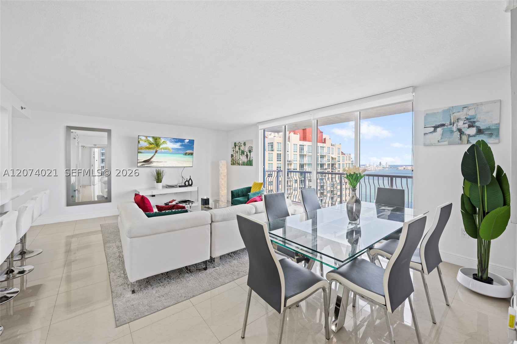 1200 Brickell Bay Dr #3701, Miami FL 33131