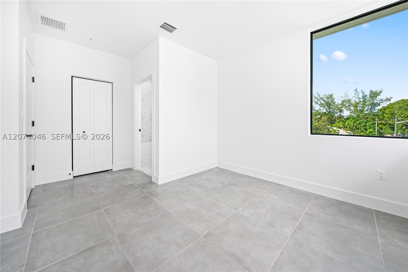 1780 NW 5th St, Miami FL 33136