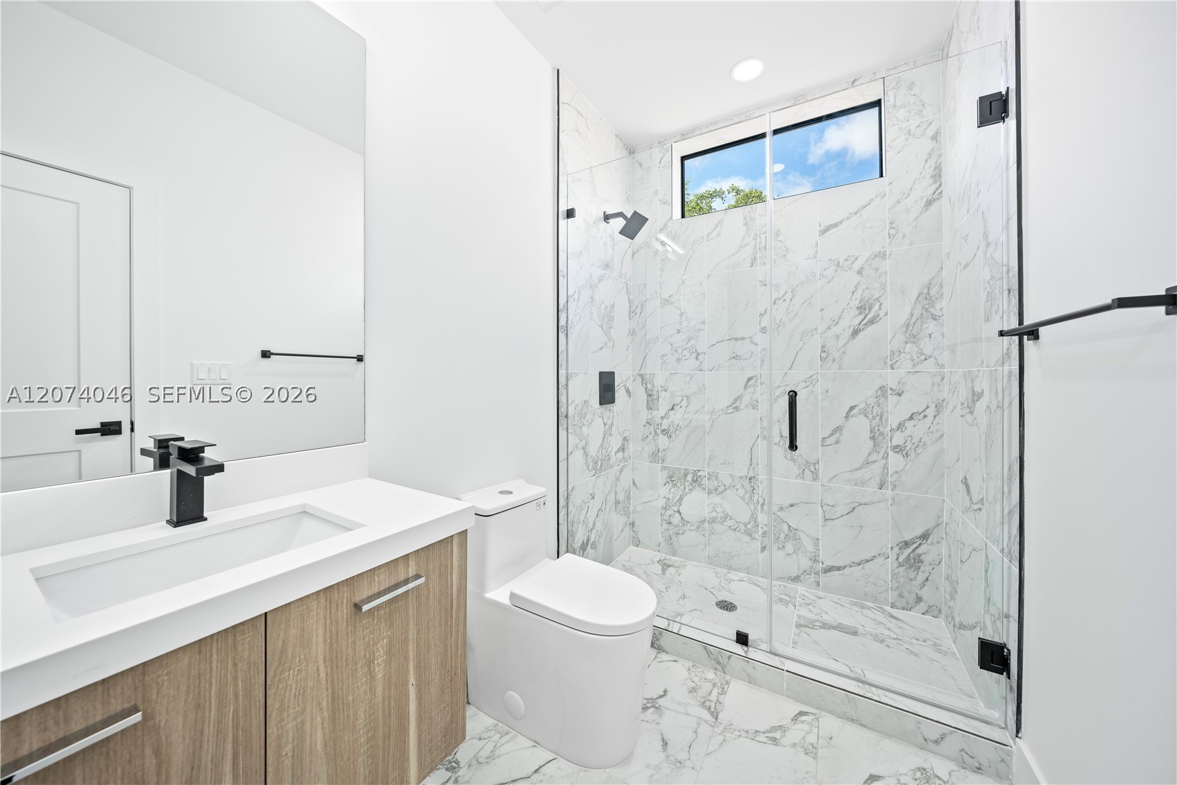 1780 NW 5th St, Miami FL 33136