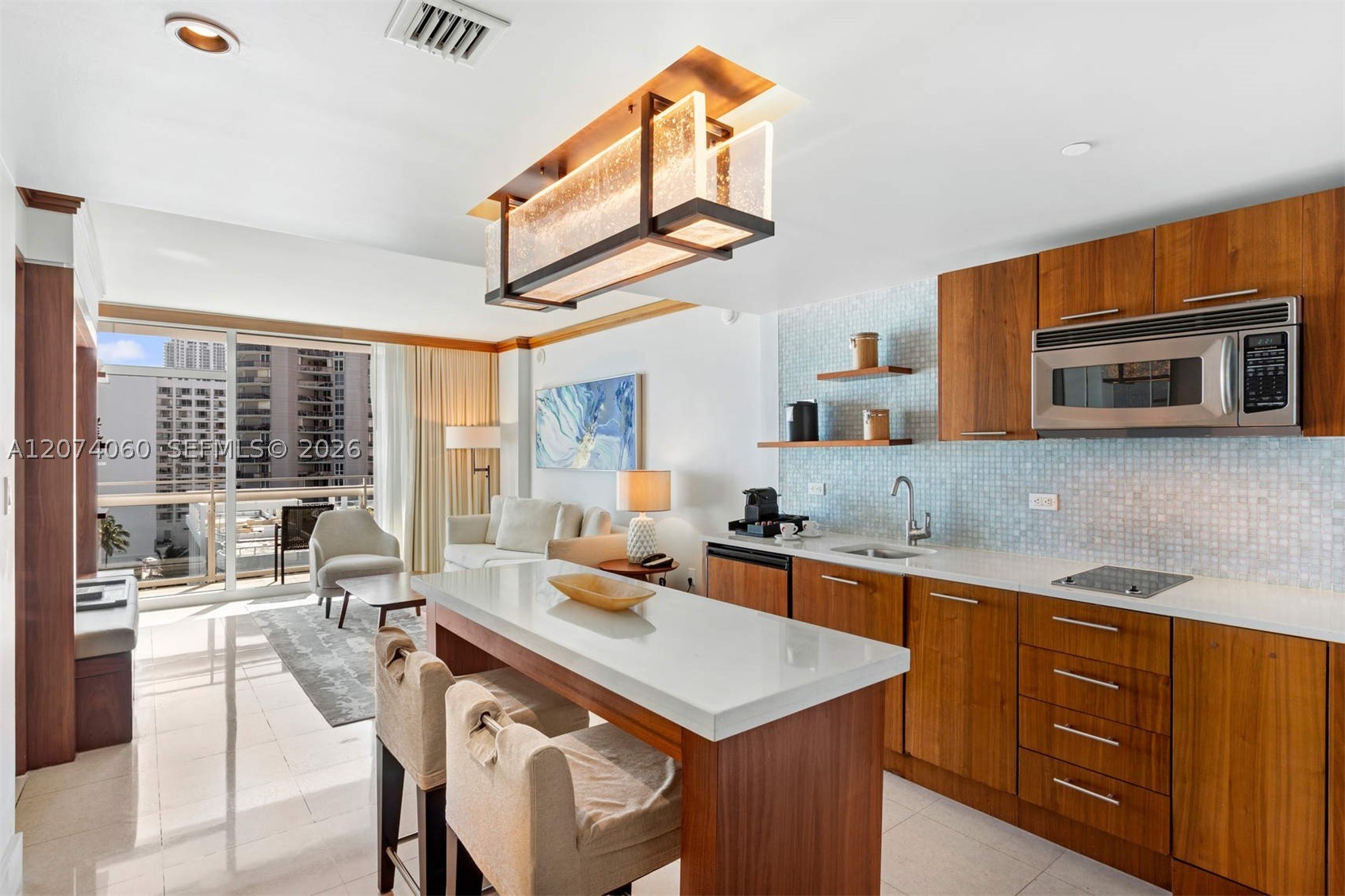 6801 Collins Ave #920, Miami Beach FL 33141