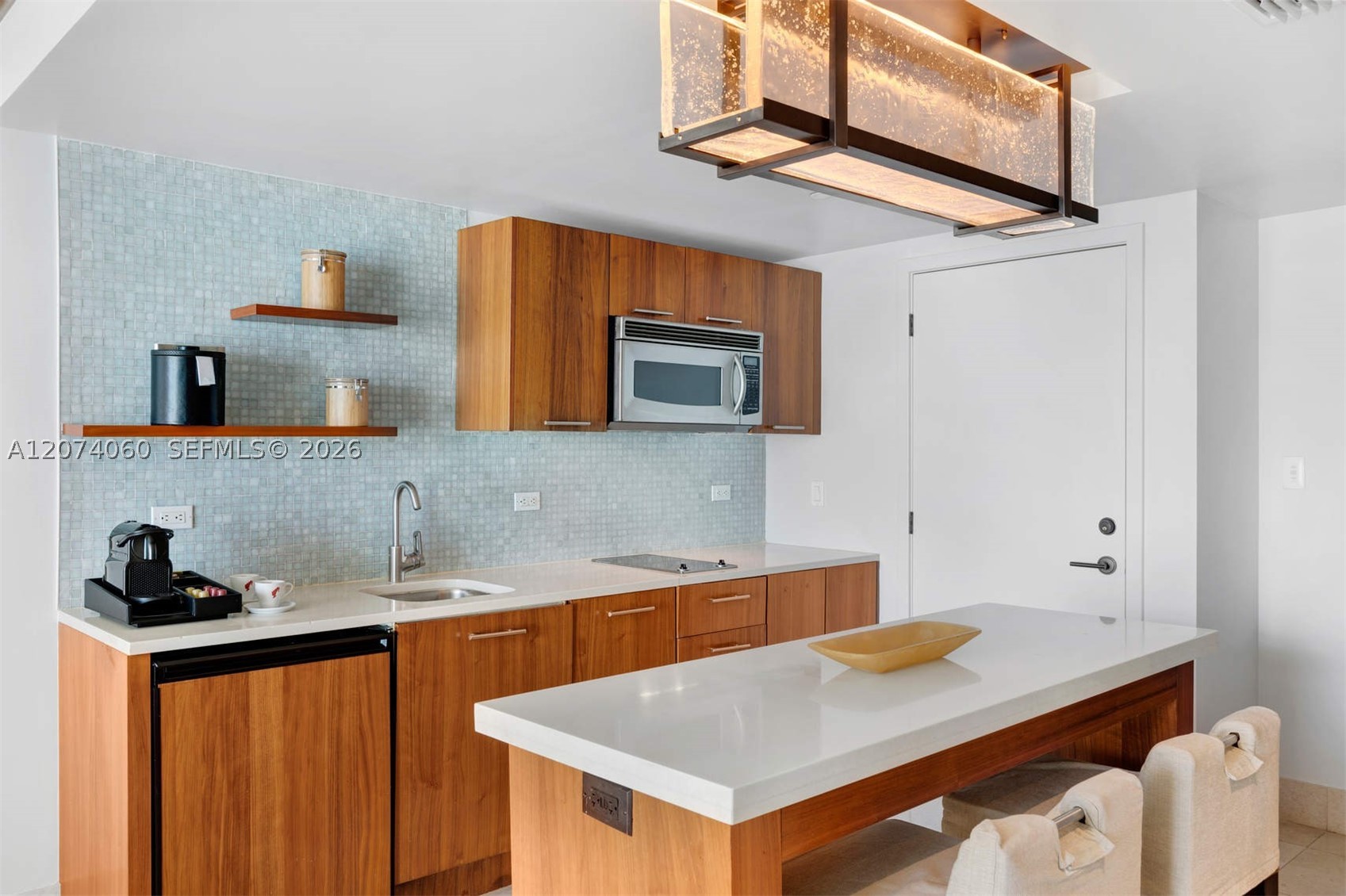 6801 Collins Ave #920, Miami Beach FL 33141