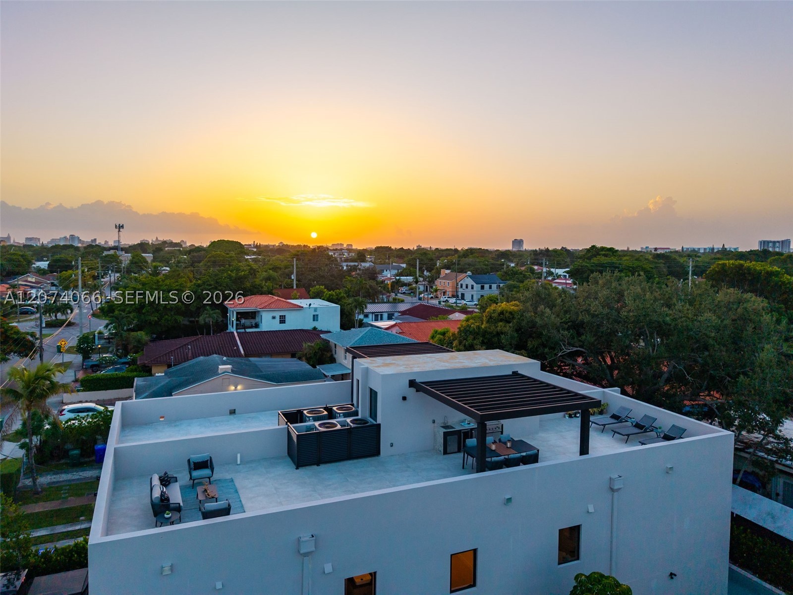 1431 SW 20th St, Miami FL 33145