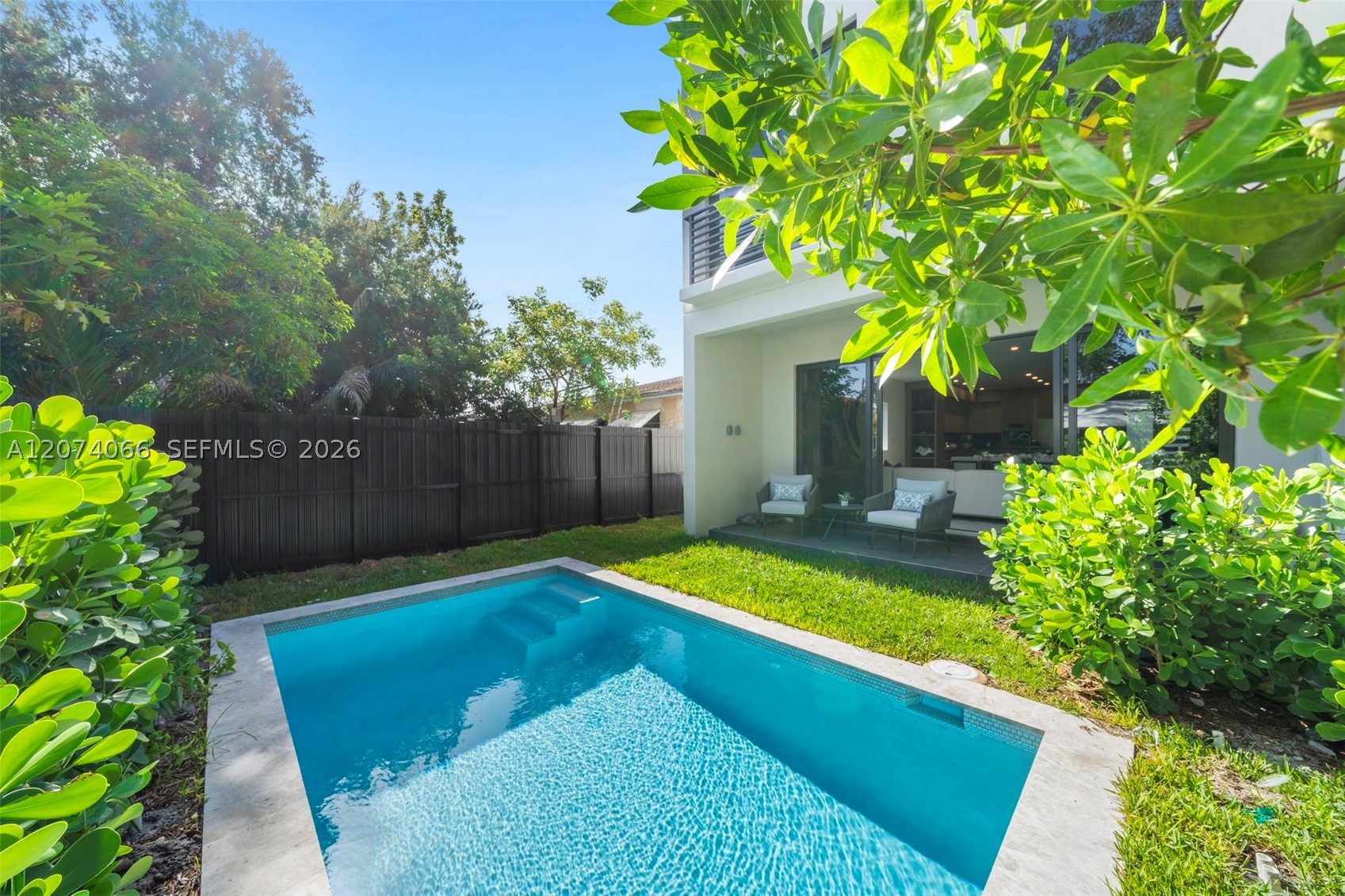 1431 SW 20th St, Miami FL 33145