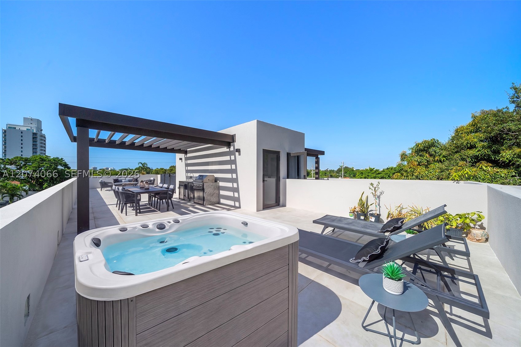 1431 SW 20th St, Miami FL 33145