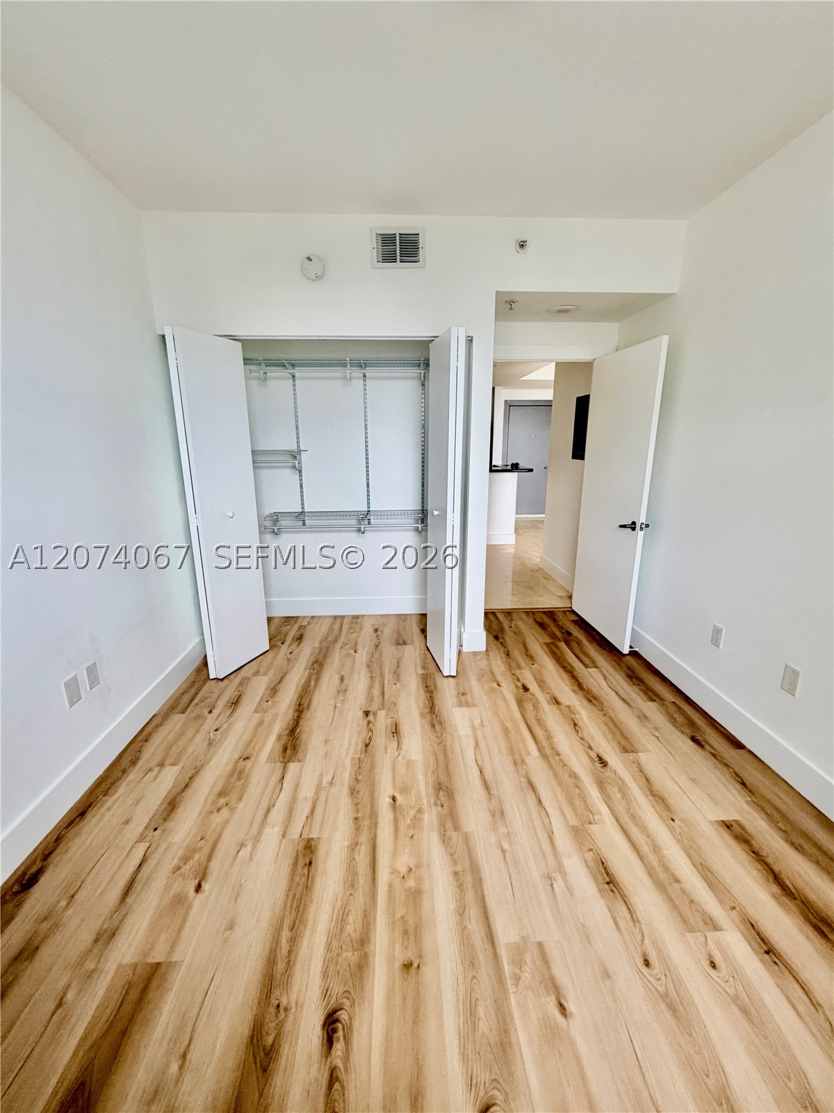 185 SE 14th Ter #2206, Miami FL 33131