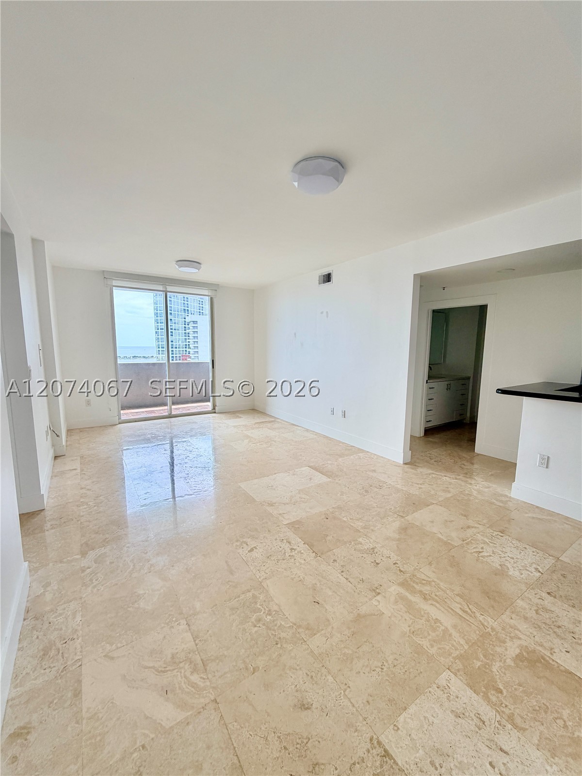 185 SE 14th Ter #2206, Miami FL 33131