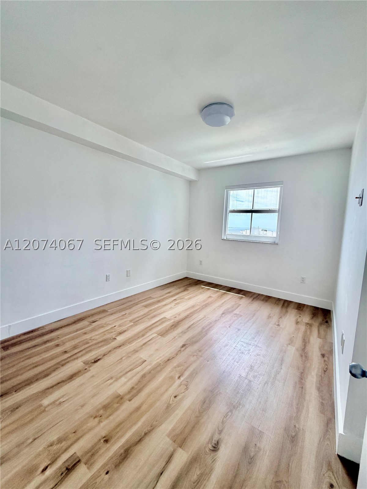 185 SE 14th Ter #2206, Miami FL 33131