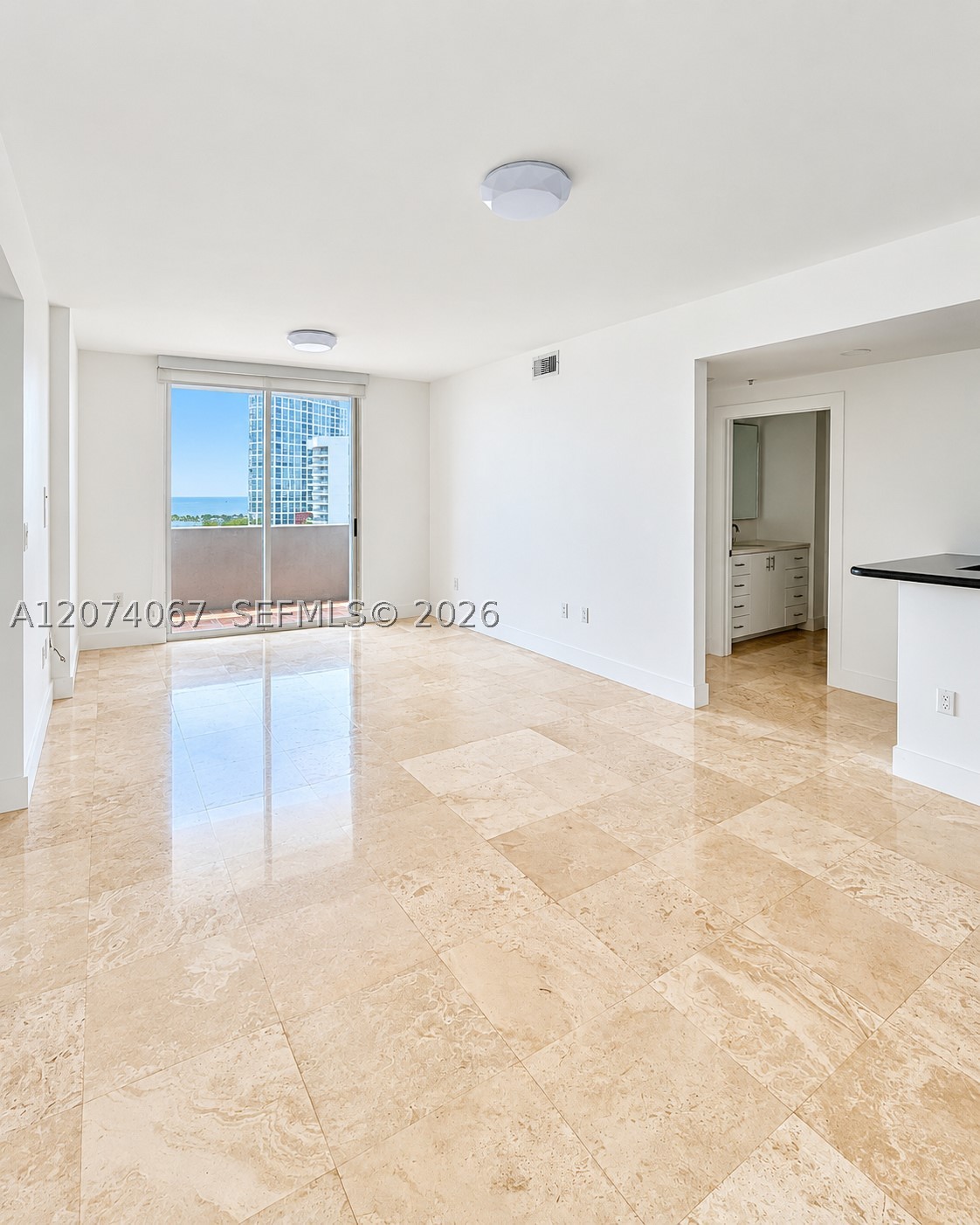 185 SE 14th Ter #2206, Miami FL 33131