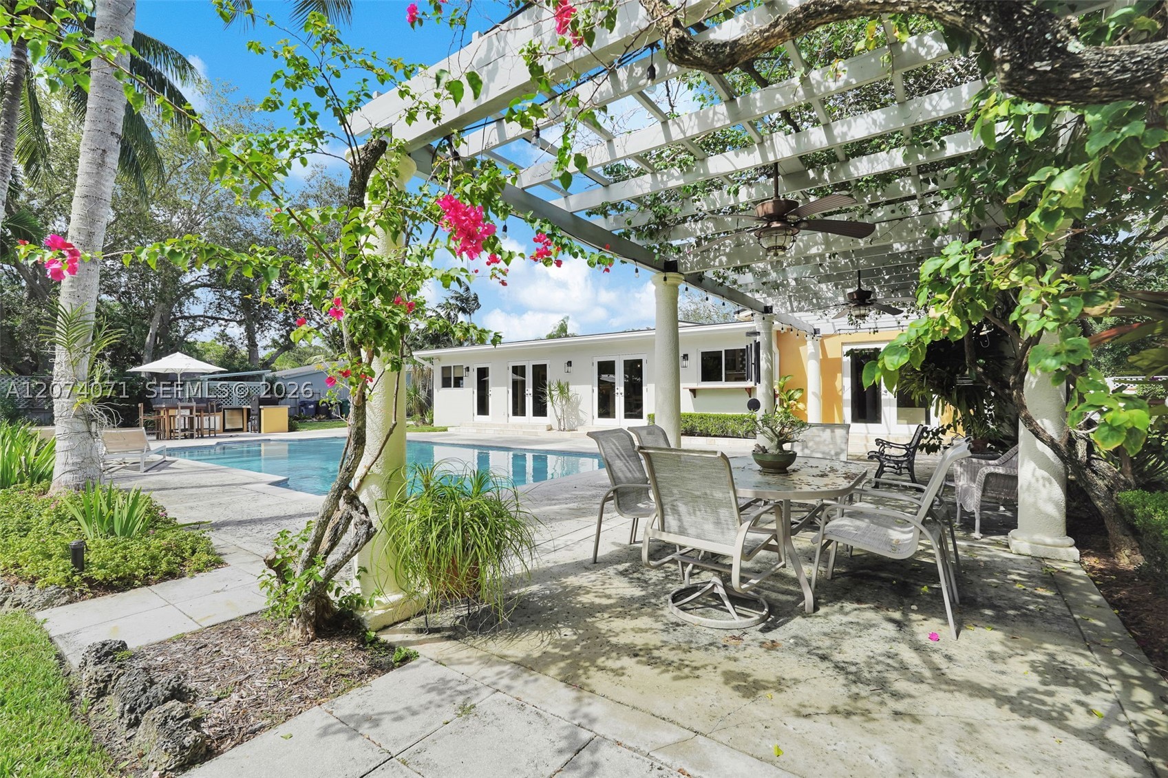 8220 SW 162nd St, Palmetto Bay FL 33157