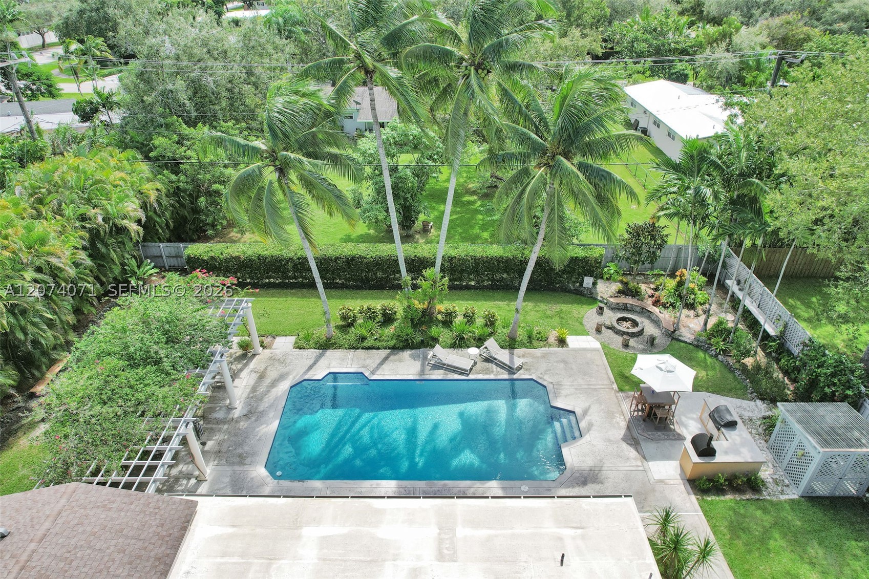 8220 SW 162nd St, Palmetto Bay FL 33157