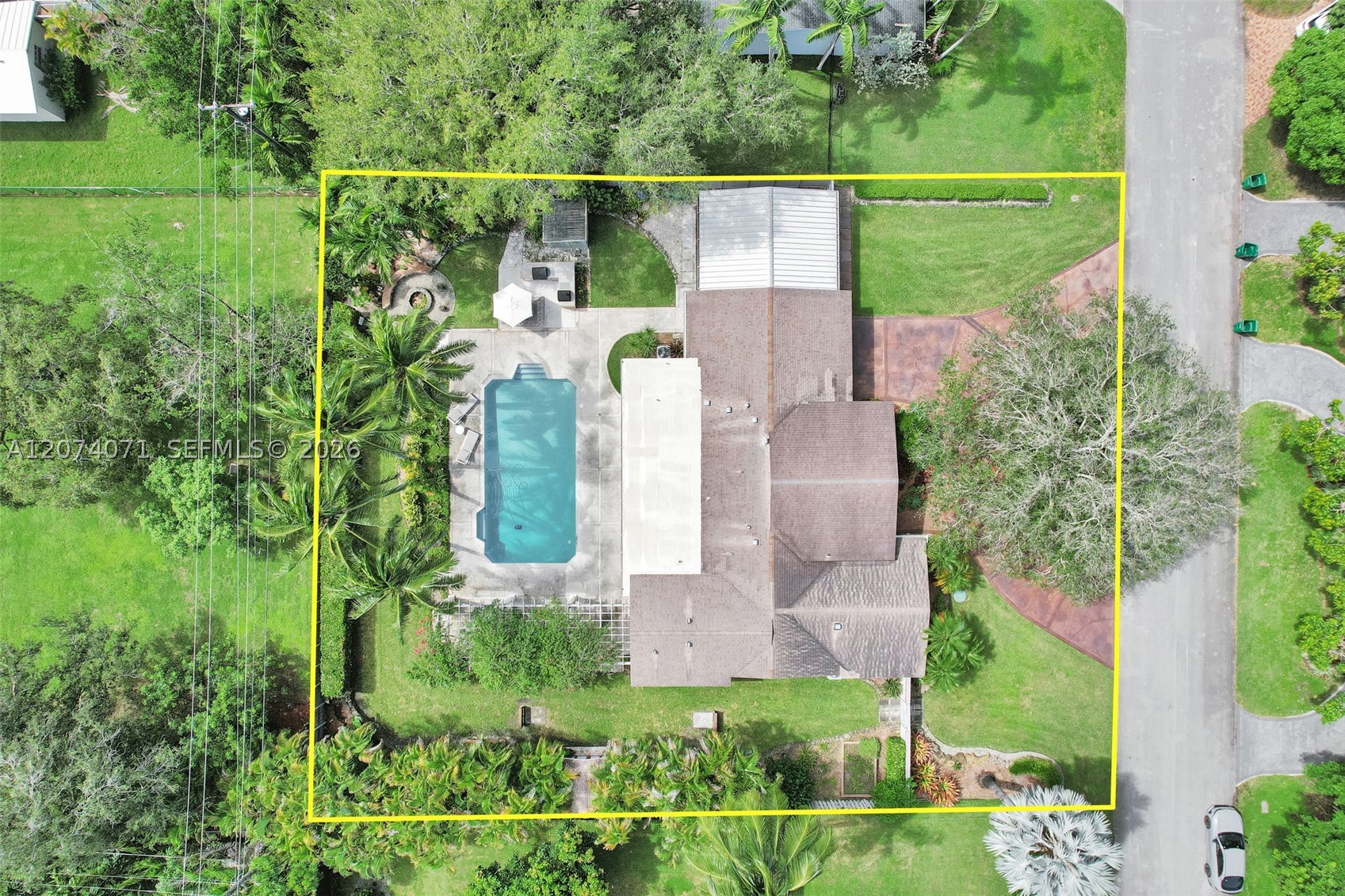 8220 SW 162nd St, Palmetto Bay FL 33157