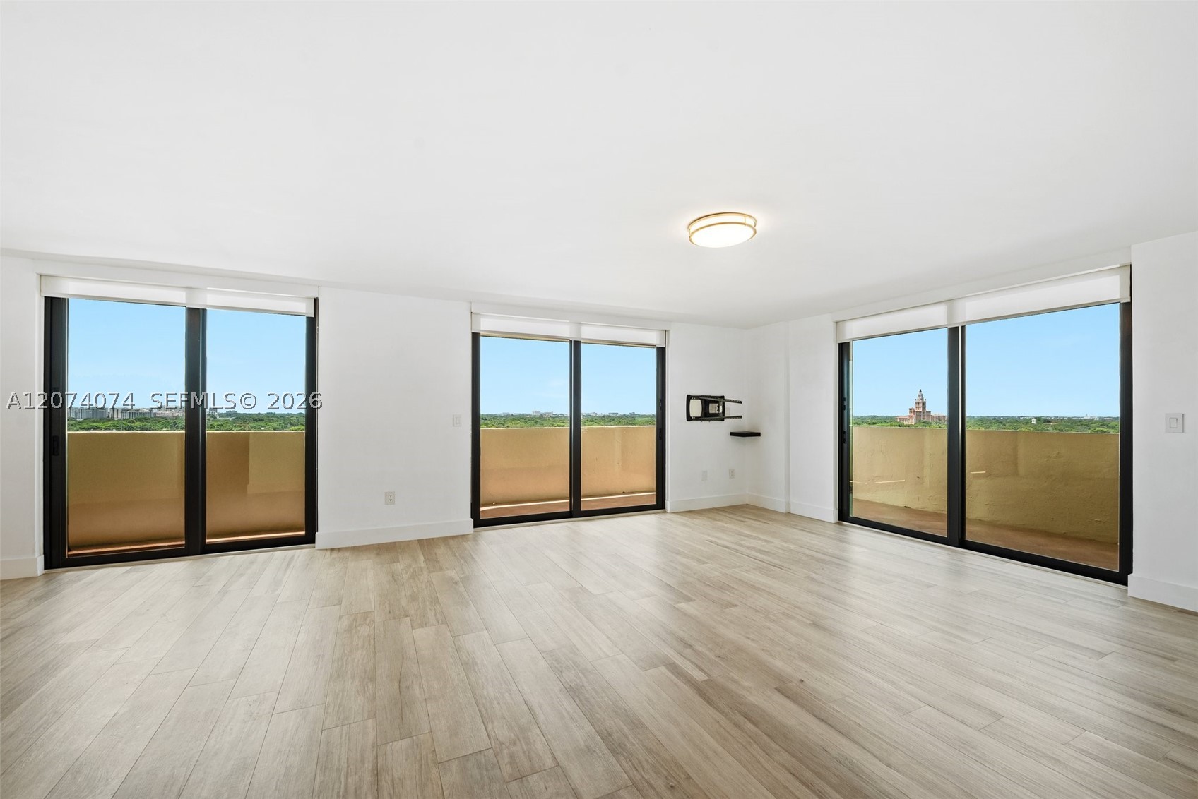 600 Biltmore Way #1214, Coral Gables FL 33134
