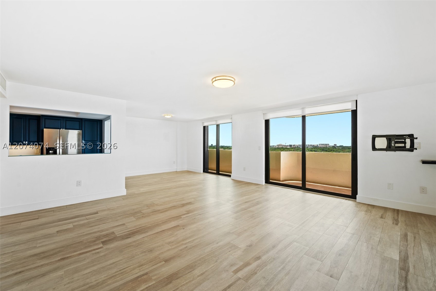 600 Biltmore Way #1214, Coral Gables FL 33134