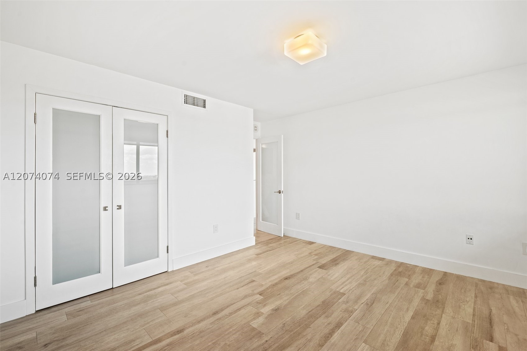 600 Biltmore Way #1214, Coral Gables FL 33134