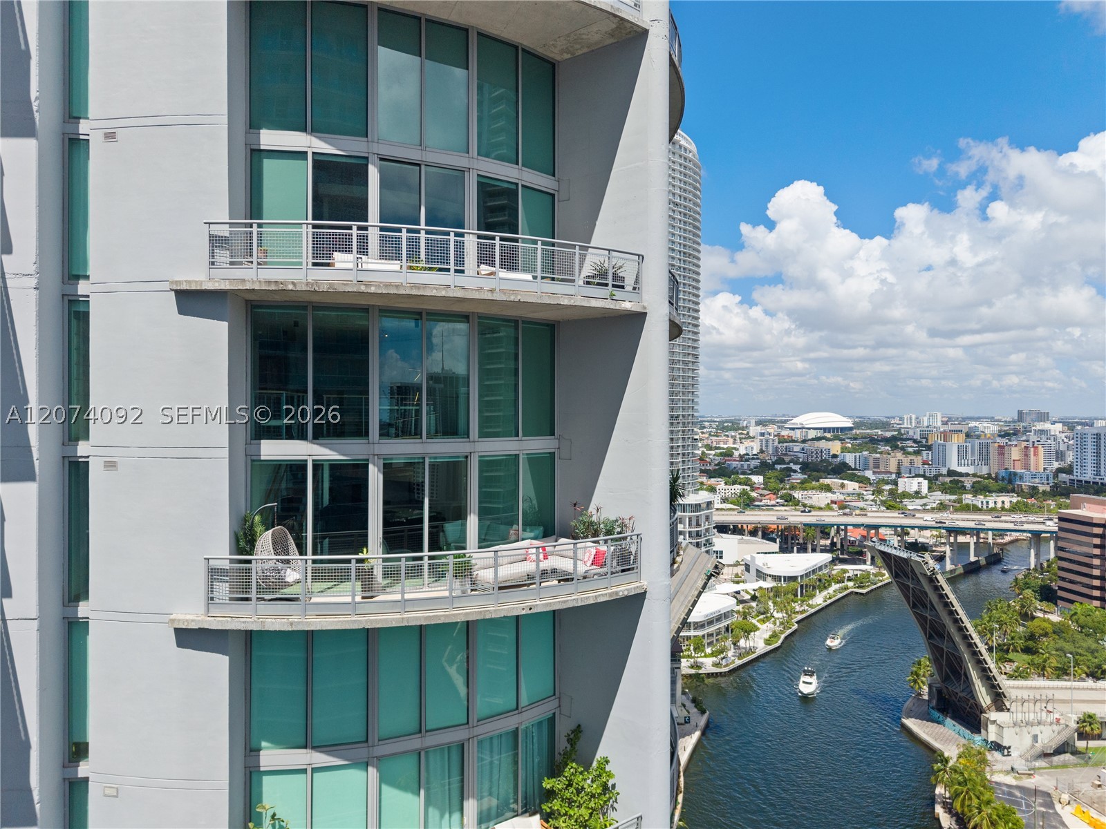 690 SW 1st Ct #2702, Miami FL 33130