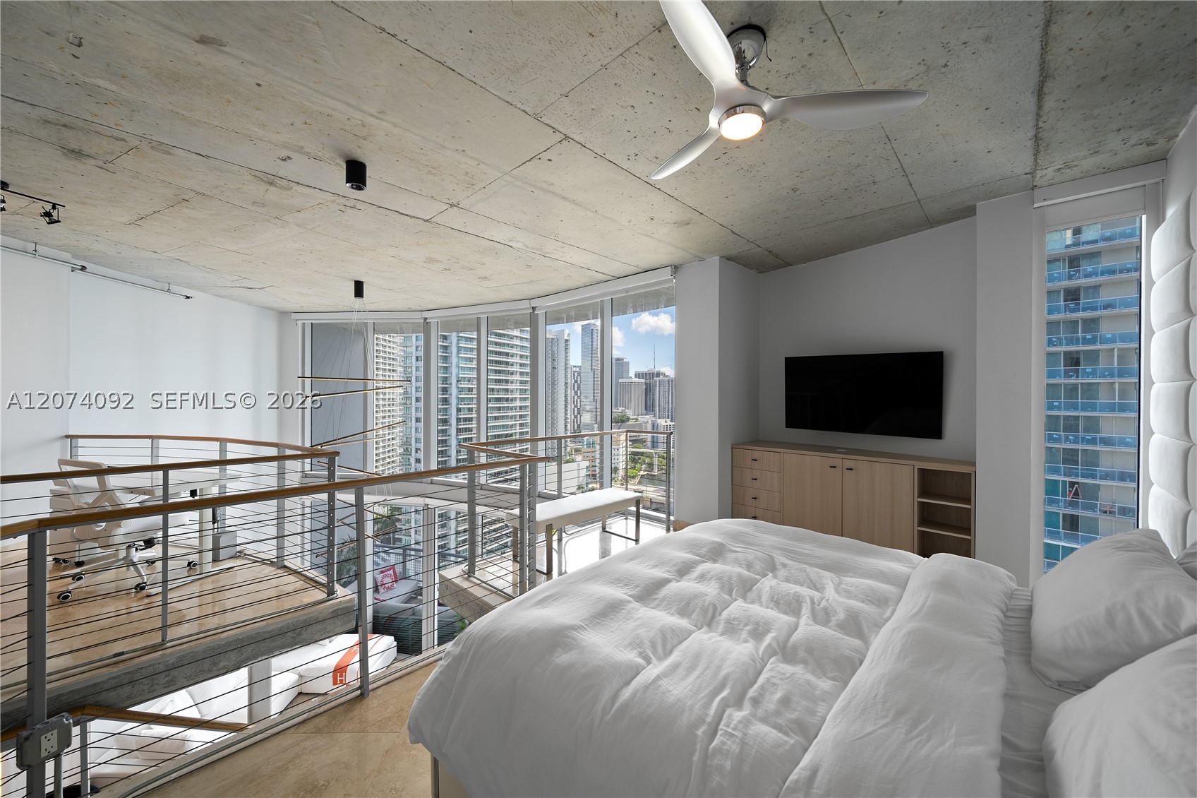 690 SW 1st Ct #2702, Miami FL 33130