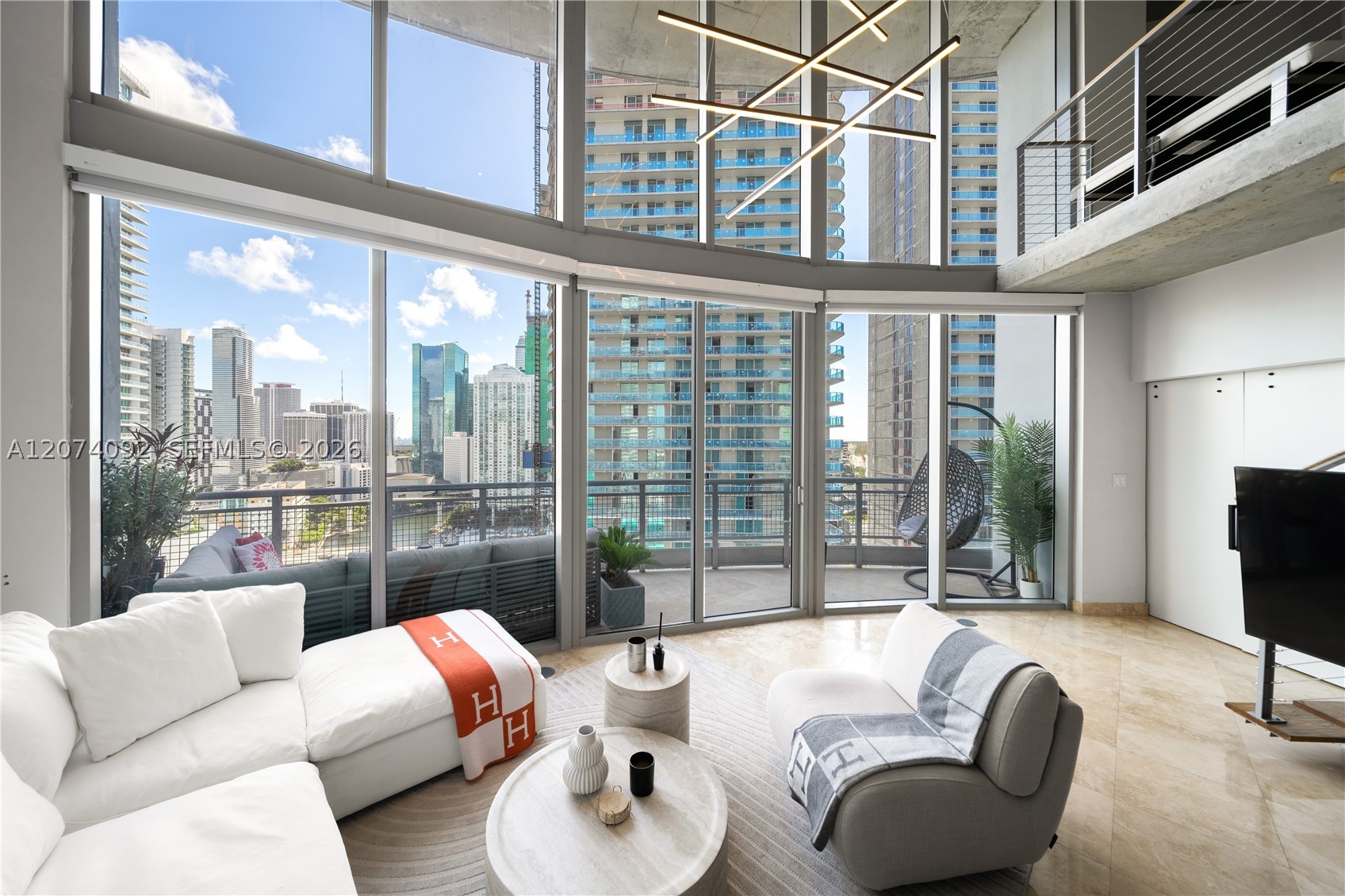 690 SW 1st Ct #2702, Miami FL 33130