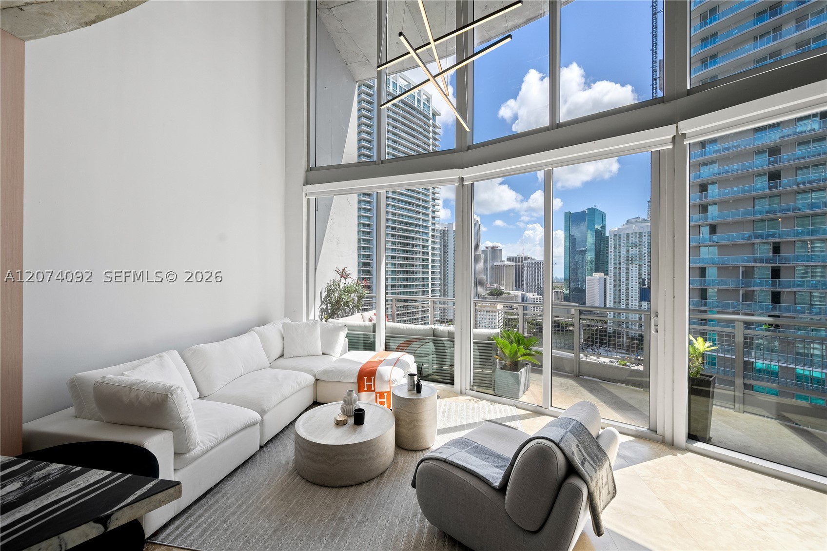 690 SW 1st Ct #2702, Miami FL 33130