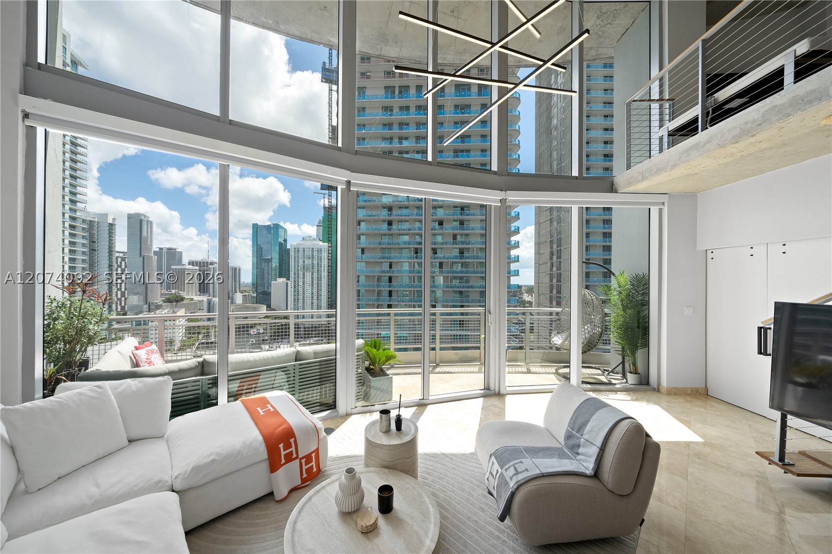 690 SW 1st Ct #2702, Miami FL 33130