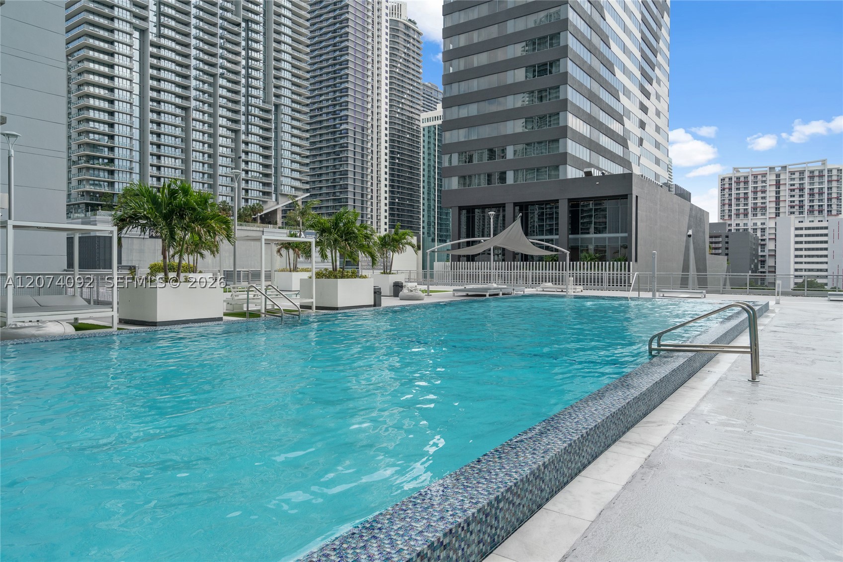 690 SW 1st Ct #2702, Miami FL 33130