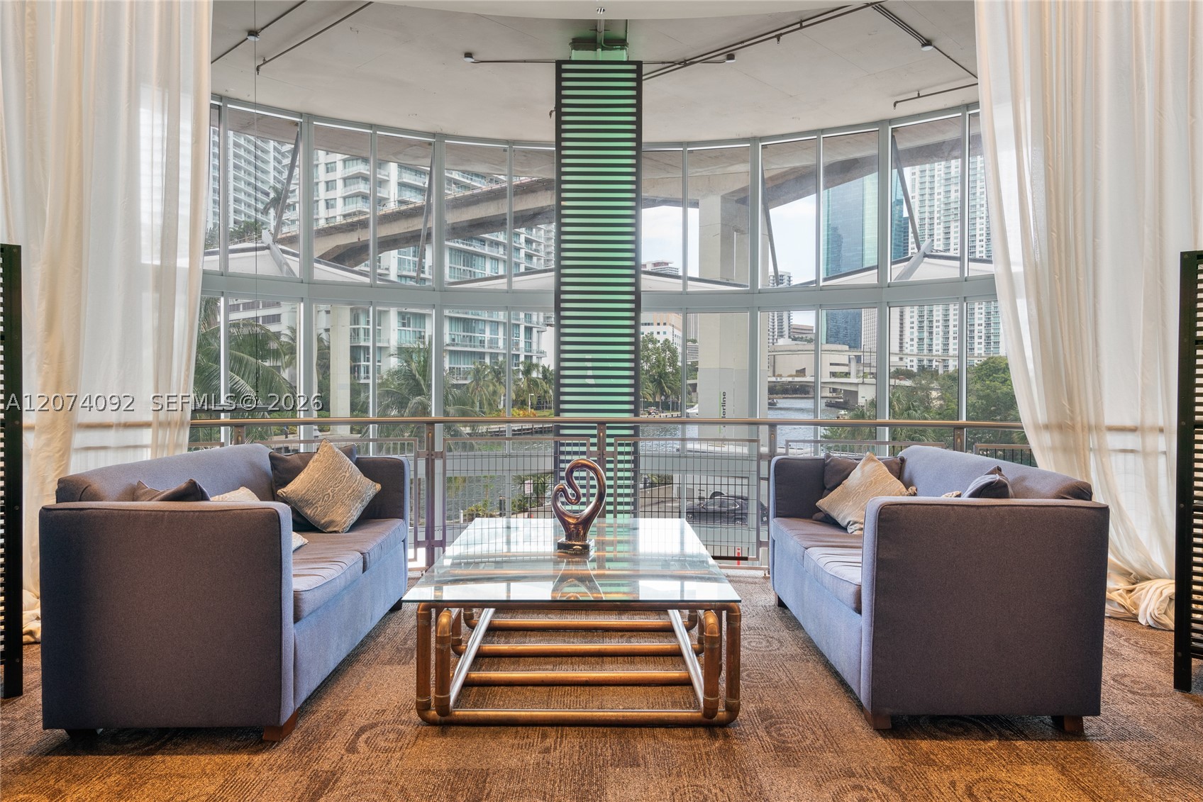 690 SW 1st Ct #2702, Miami FL 33130