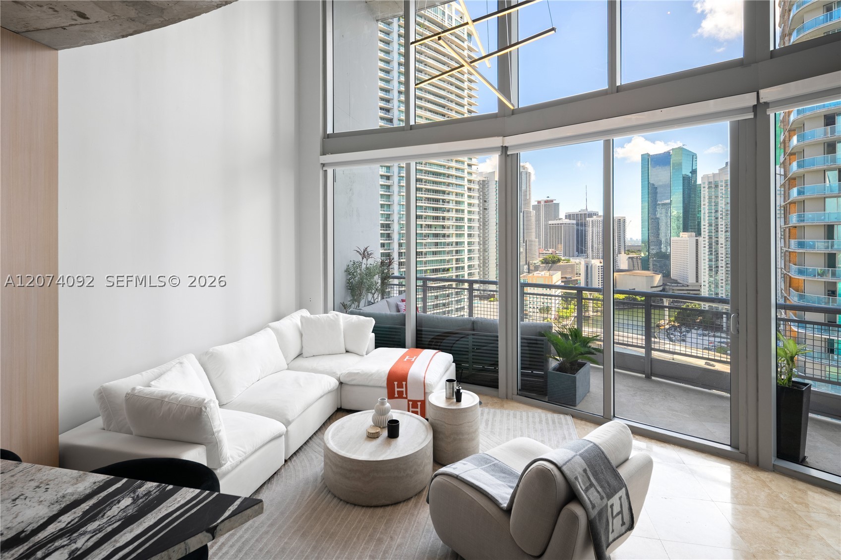690 SW 1st Ct #2702, Miami FL 33130