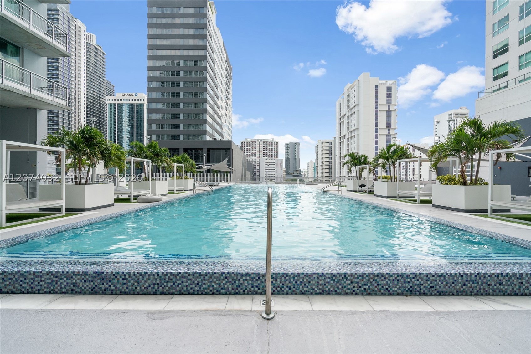 690 SW 1st Ct #2702, Miami FL 33130