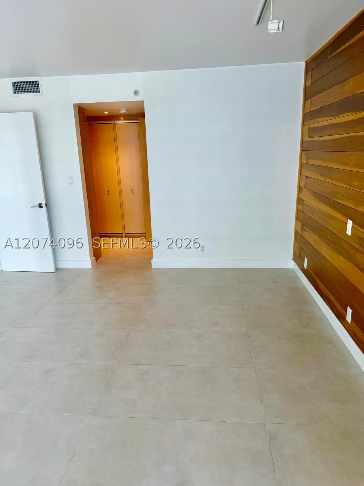 2025 Brickell Ave #1702, Miami FL 33129