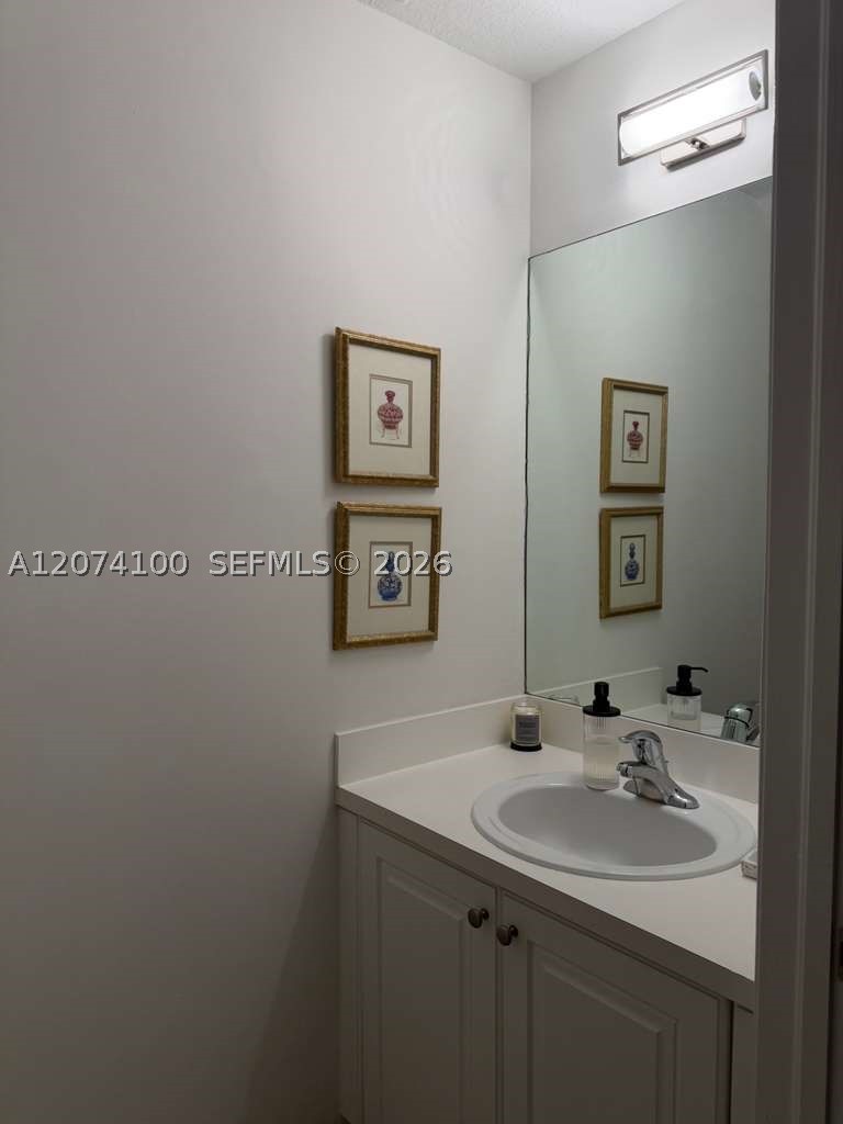 9259 SW 227th St #9-25, Cutler Bay FL 33190