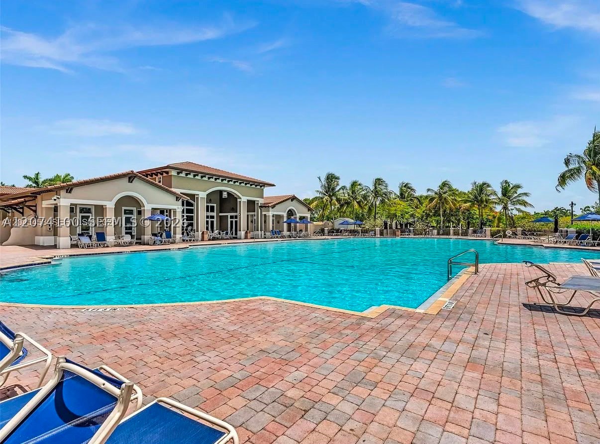 9259 SW 227th St #9-25, Cutler Bay FL 33190