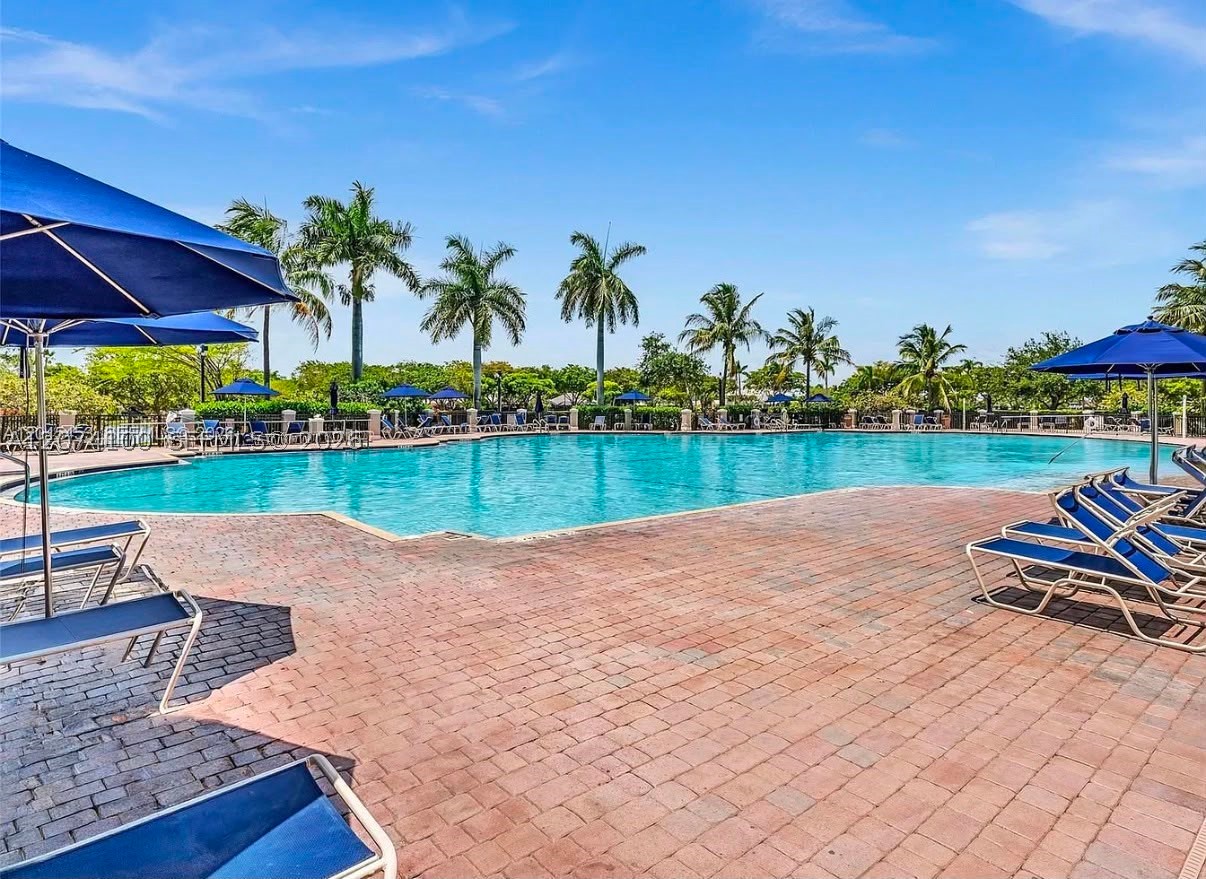 9259 SW 227th St #9-25, Cutler Bay FL 33190