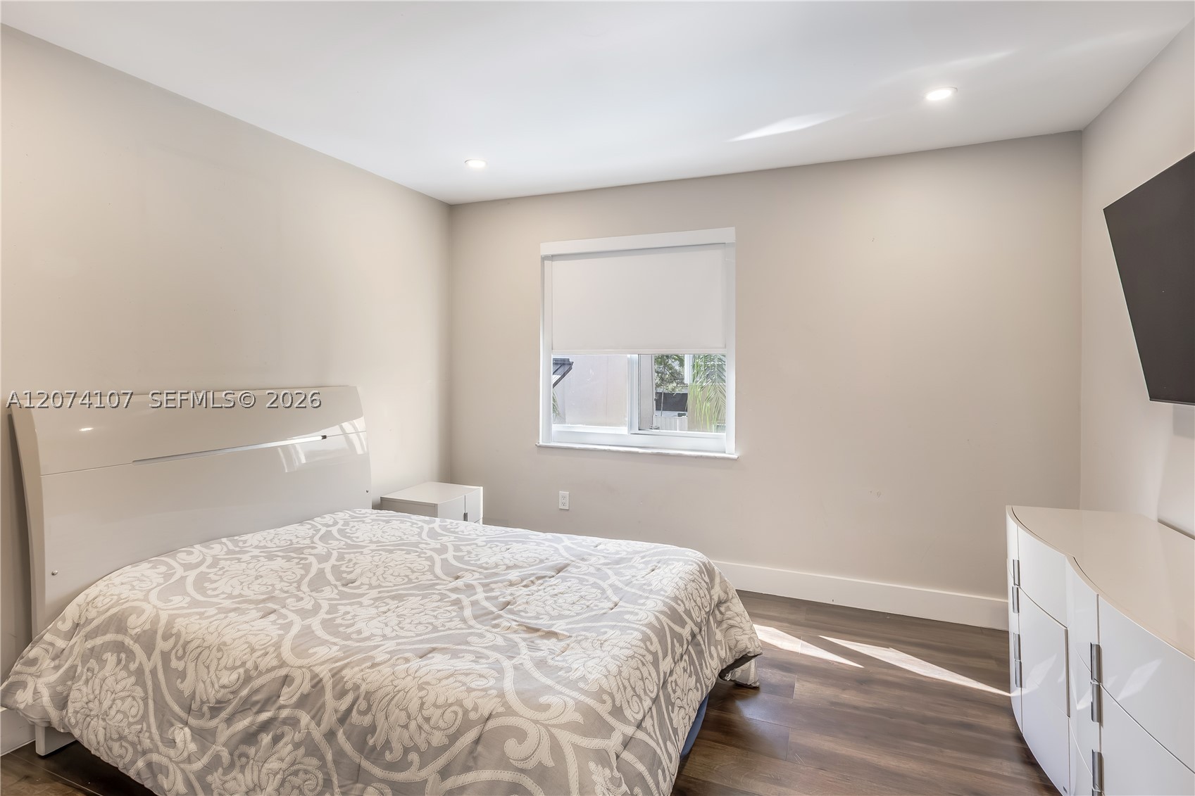 15724 NW 11th St, Pembroke Pines FL 33028