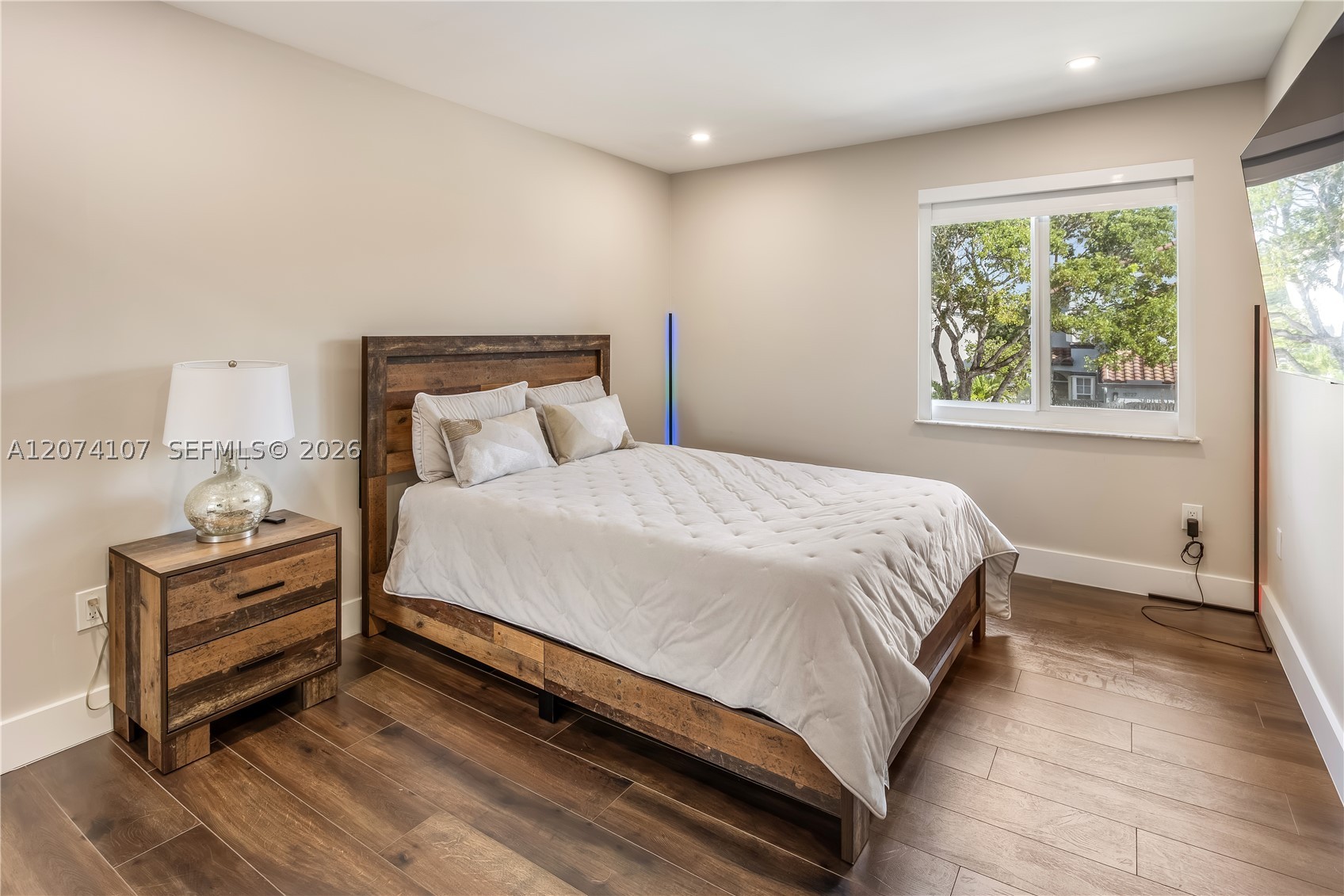 15724 NW 11th St, Pembroke Pines FL 33028