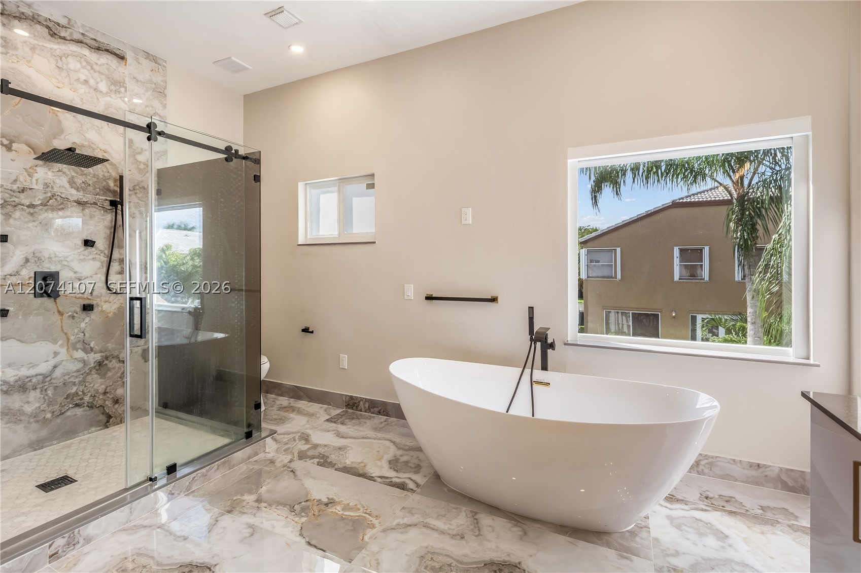 15724 NW 11th St, Pembroke Pines FL 33028