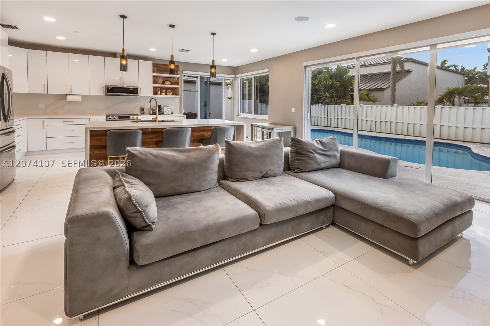 15724 NW 11th St, Pembroke Pines FL 33028