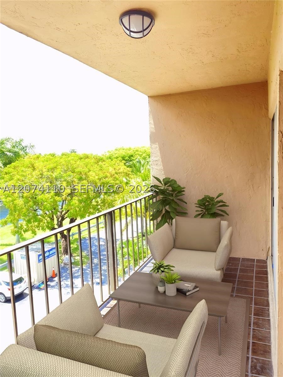 7900 Camino Cir #403, Miami FL 33143