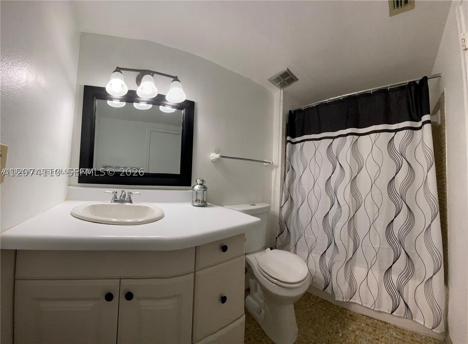 7900 Camino Cir #403, Miami FL 33143