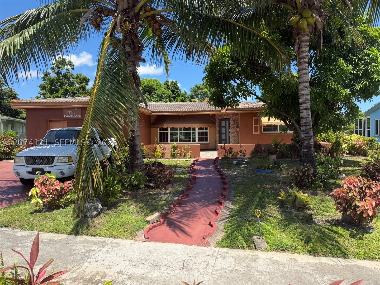 3970 NW 50th Ave, Lauderdale Lakes FL 33319