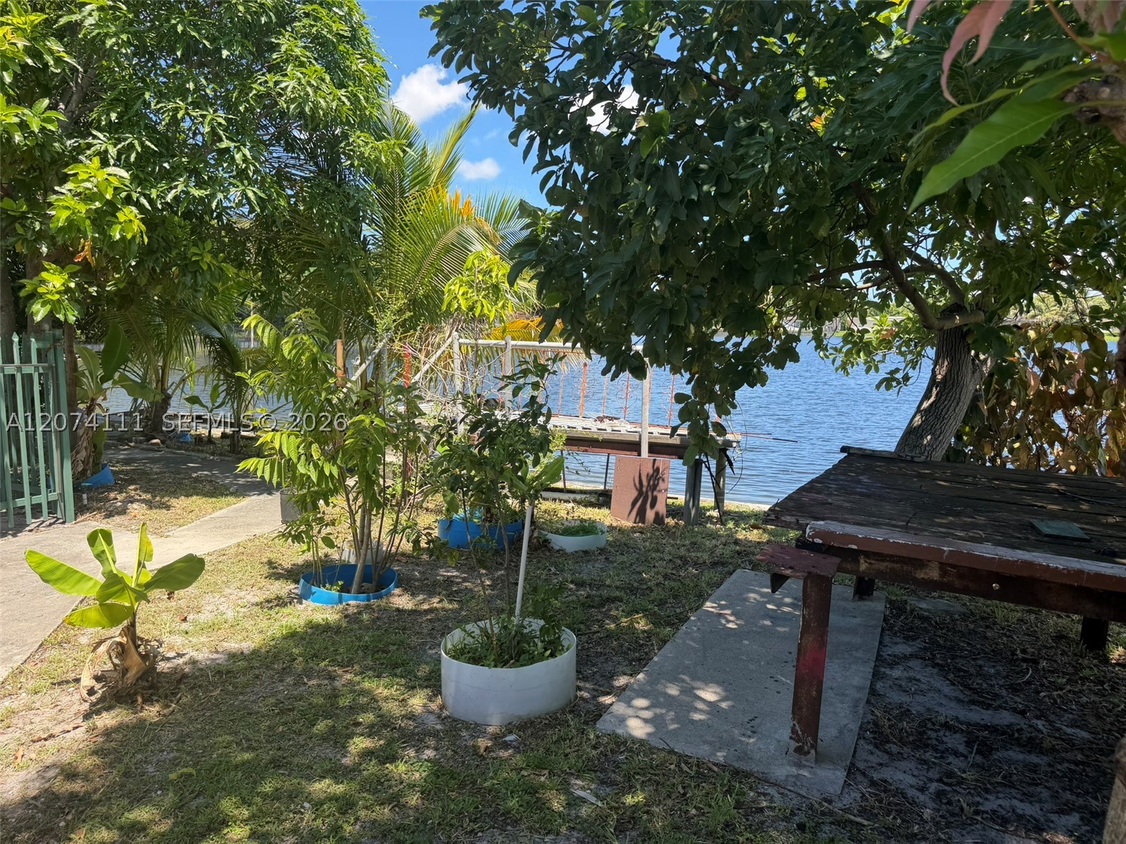 3970 NW 50th Ave, Lauderdale Lakes FL 33319