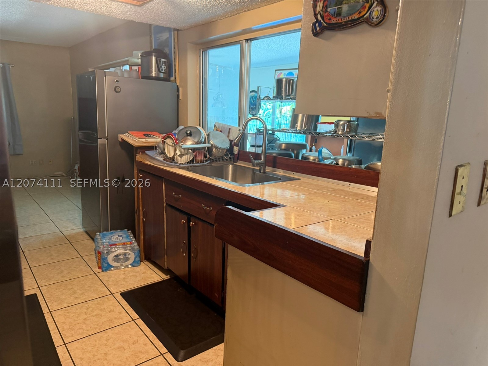 3970 NW 50th Ave, Lauderdale Lakes FL 33319