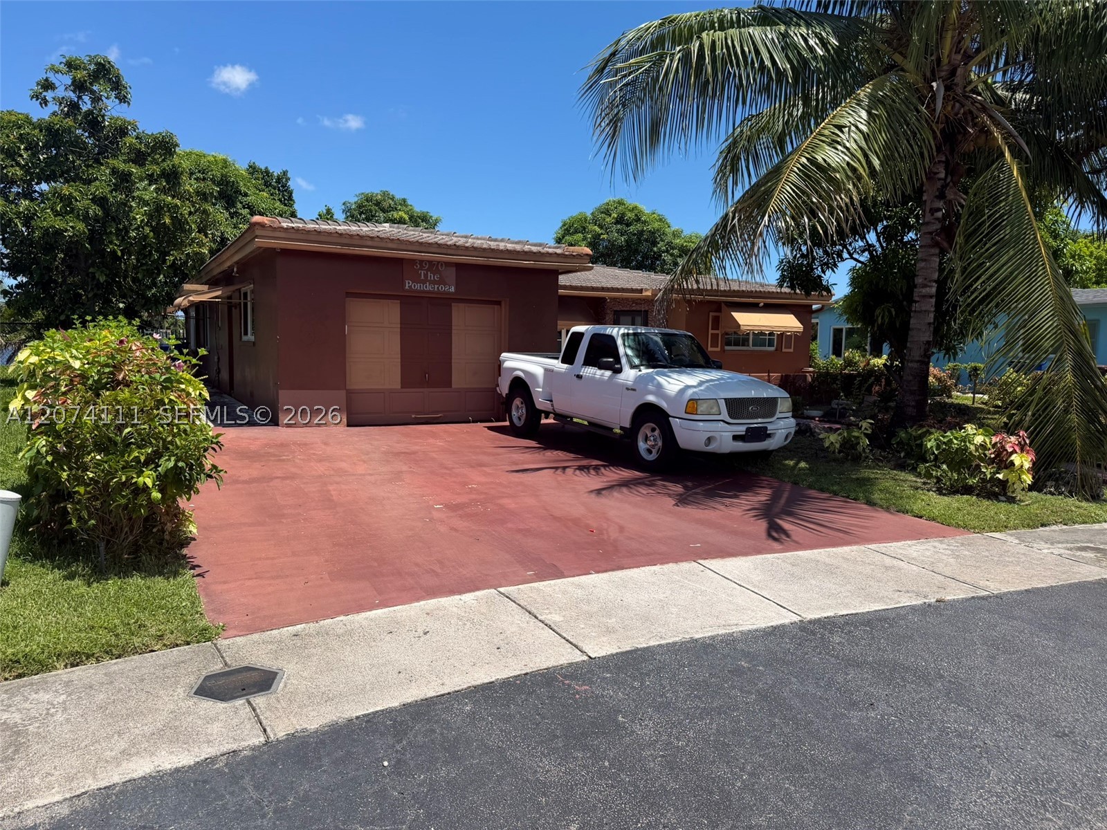 3970 NW 50th Ave, Lauderdale Lakes FL 33319